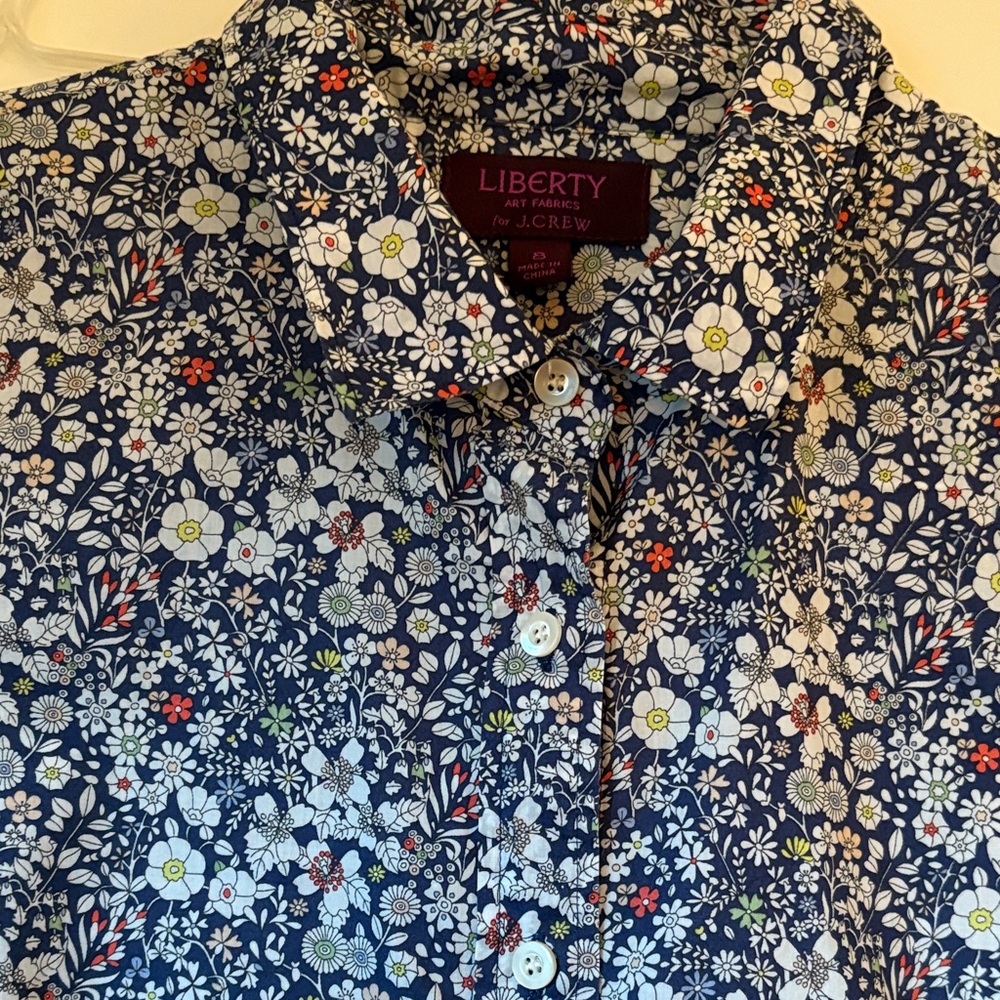 J. Crew Blue and White Floral Women’s Shirt - Picture 3 of 4